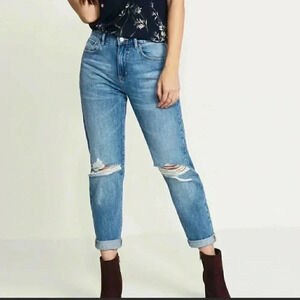 Extra distressed  Dynamite Cara jeans